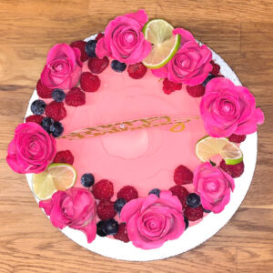 Buttercremetorte mit Rosa