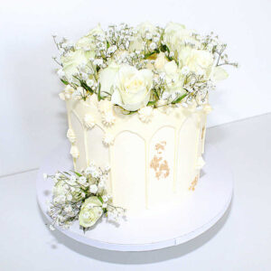 Weisse Torte mit Goldblättern bestellen